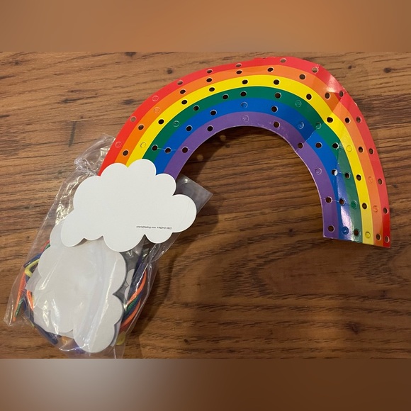 Colorful Rainbow Craft Kit - Picture 1 of 2